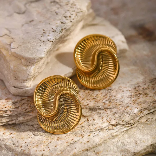 Golden_Stainless_Steel_And_Hypoallergenic_Coating_Earrings_For_Women